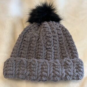 Adirondack Winter Hat - size sm/med - 100% Polyester